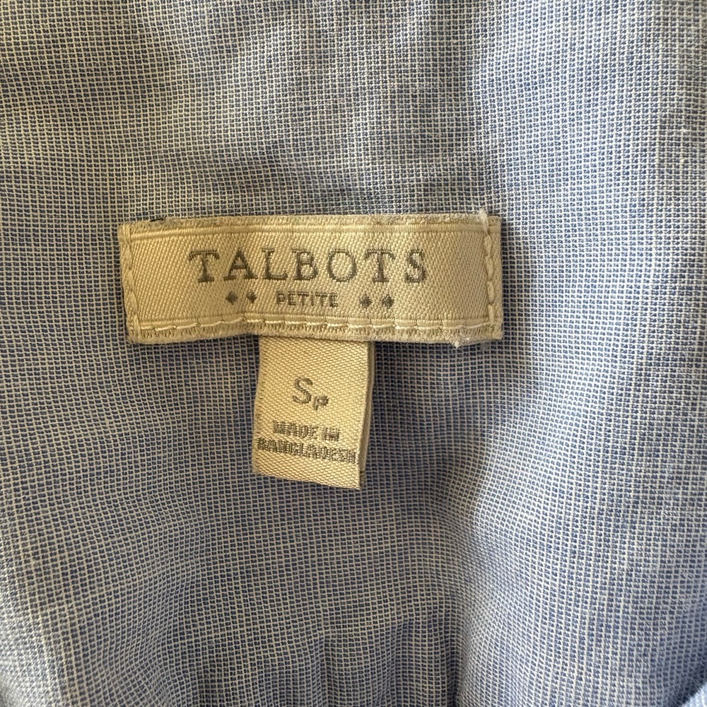 Small Petite Talbots Blue Chambray Sleeveless Button Down Shirt - Picture 9 of 10